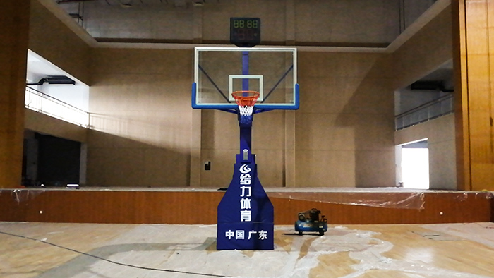 籃球架
