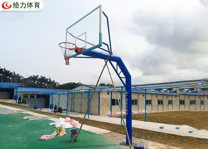 獨(dú)柱籃球架
