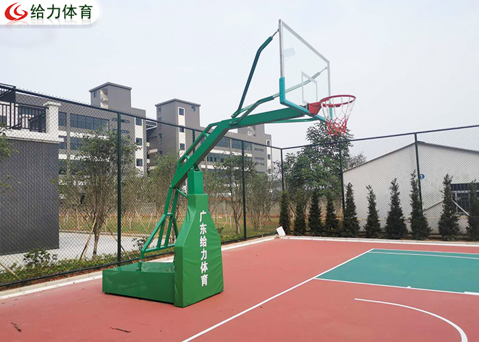 籃球架