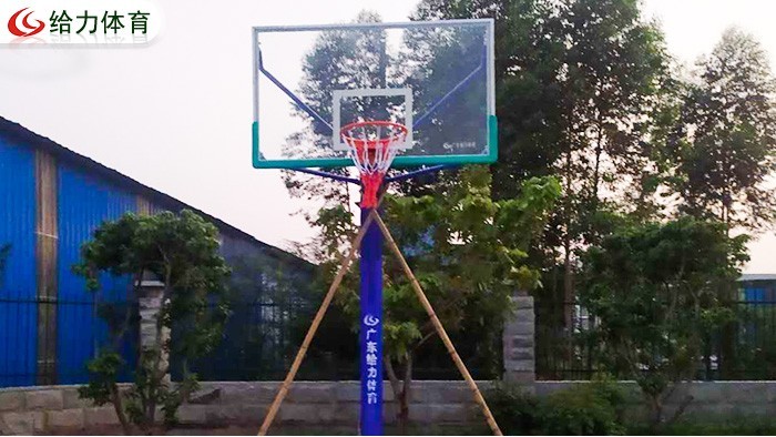 籃球架